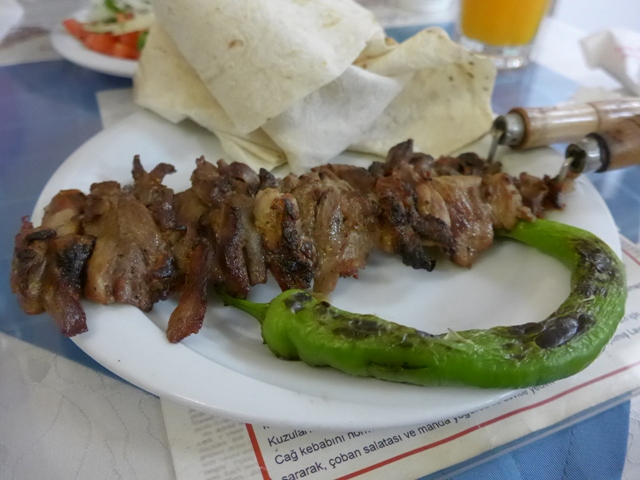 イスタンブールへ行く。③ ~オヤジのケバブが旨い話~_f0232060_21264228.jpg