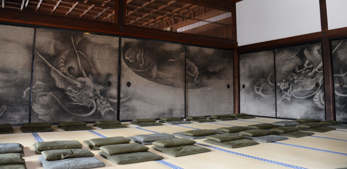 京都おすすめの観光スポット。堂内撮影OK!建仁寺_e0171573_201595.jpg