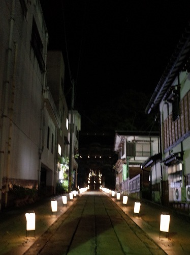 第3回 「毘沙門さま夜参りとほの灯り」 に行ってきました_c0336902_1192483.jpg