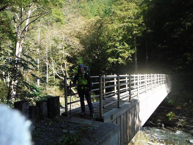 b0326303_00073259.jpg