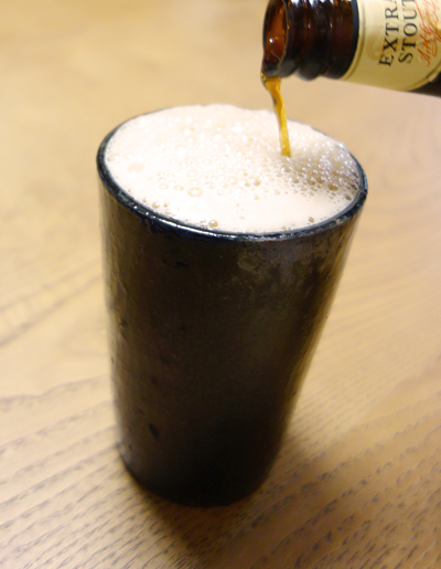 きょうのBizen〜黒には黒の…ビール好きのためのビアマグ_a0017350_02120104.jpg