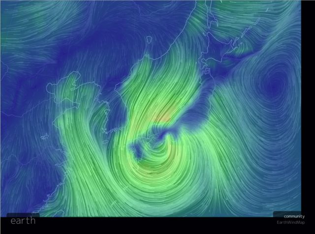 台風情報はテレビよりもネットで_c0025115_20533950.jpg
