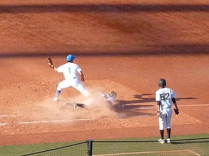 青学大対亜細亜大　９月２６日　東都大学野球１部　後半_b0166128_14533047.jpg