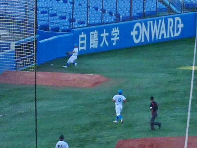 青学大対亜細亜大　９月２６日　東都大学野球１部　後半_b0166128_15582447.jpg