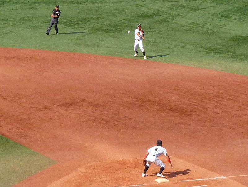 青学大対亜細亜大　９月２６日　東都大学野球１部　前半_b0166128_713625.jpg