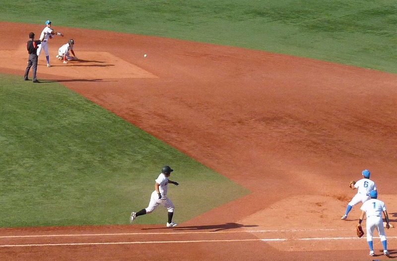 青学大対亜細亜大　９月２６日　東都大学野球１部　前半_b0166128_756434.jpg