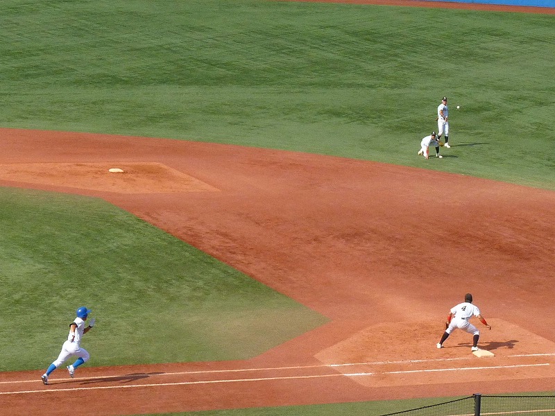 青学大対亜細亜大　９月２６日　東都大学野球１部　前半_b0166128_9373465.jpg