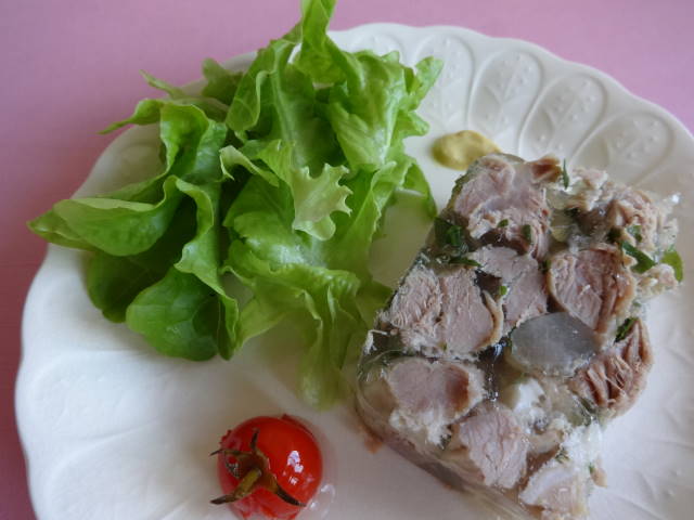パリのビストロ気分で 豚スネ肉のテリーヌ 自由が丘でフレンチおうちごはん サロン ド キュイジーヌ エッセイエ ヴ パリのビストロ気分で 豚スネ肉のテリーヌ 自由が丘でフレンチおうちごはん サロン ド キュイジーヌ エッセイエ ヴ