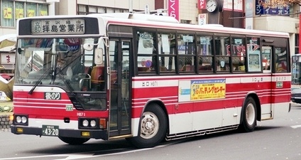 立川バスのエアロスター _e0030537_1393120.jpg