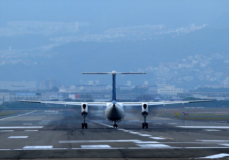 大阪空港にて・・・その１_b0242140_1651295.jpg