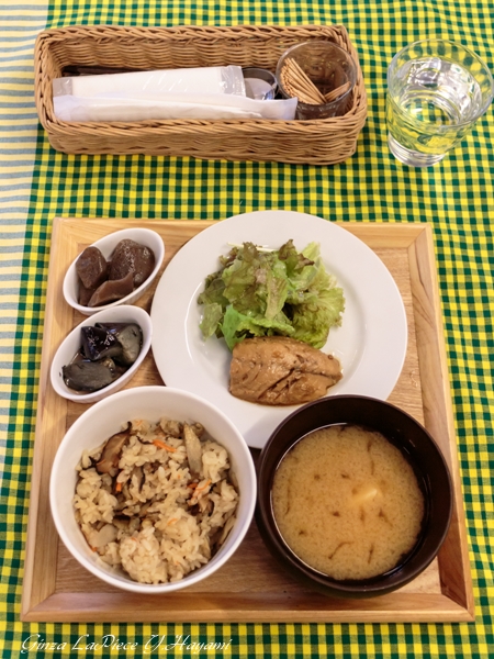 門前仲町ランチ 喫茶にちよう さばの味噌煮込み&五目炊込みごはん_b0133053_035111.jpg