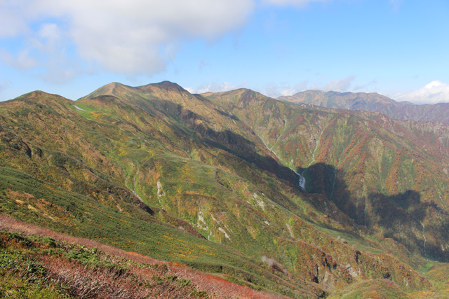 14年10月10日 朝日連峰 １日目 根子 日暮沢 竜門山 大朝日岳 Six O Clock