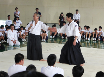 「中学生の護身術講座」…平成２６年９月_b0212413_10313644.jpg