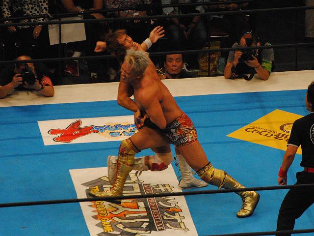 新日本プロレス「KING OF PRO-WRESTLING」@両国国技館_b0000829_14639.jpg