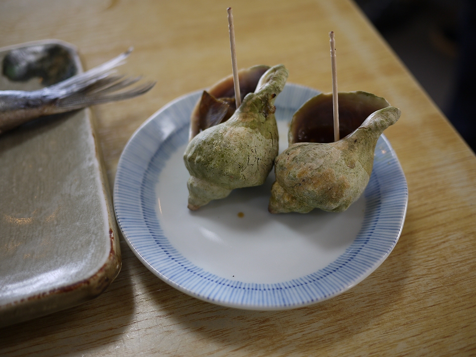 寂れた港町の繁盛店は、新鮮でボリューム満点！_c0231851_23124712.jpg