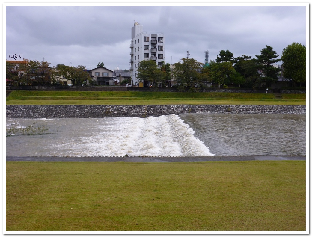 台風１９号の爪あと？_c0311956_9454722.jpg