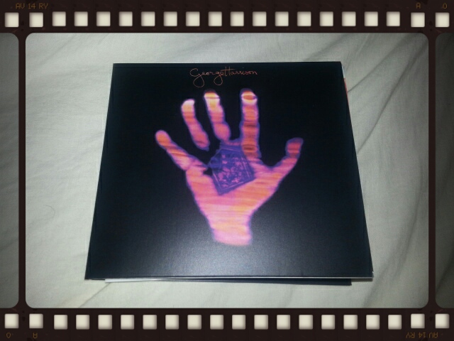 GEORGE HARRISON / LIVING IN THE MATERIAL WORLD_b0042308_2351994.jpg