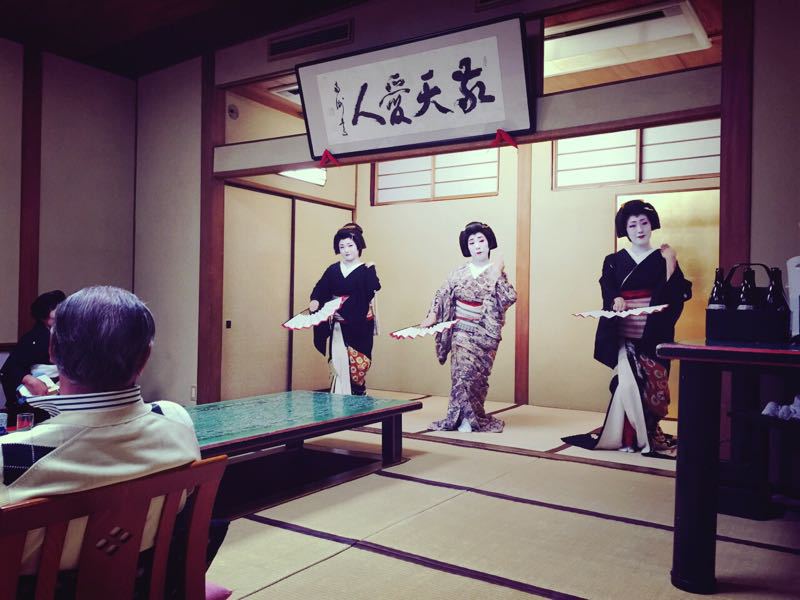 老舗の料亭 三光園。_c0175022_7514116.jpg