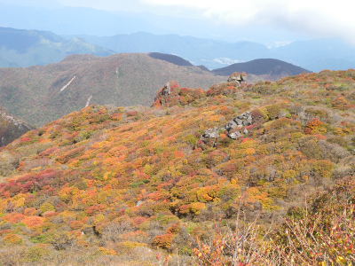 大船山　御池の紅葉は5～6分程度？　_e0272335_22115927.jpg