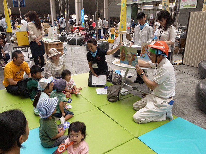 イザ!カエルキャラバン!in 二子玉川ライズ_c0036272_1238550.jpg