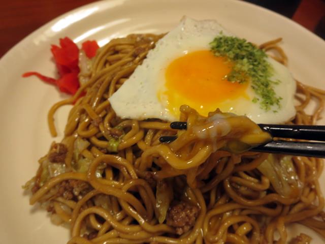 【10月の秋田旅行】③本場横手で横手やきそば@食い道楽駅前店_c0042960_2330052.jpg