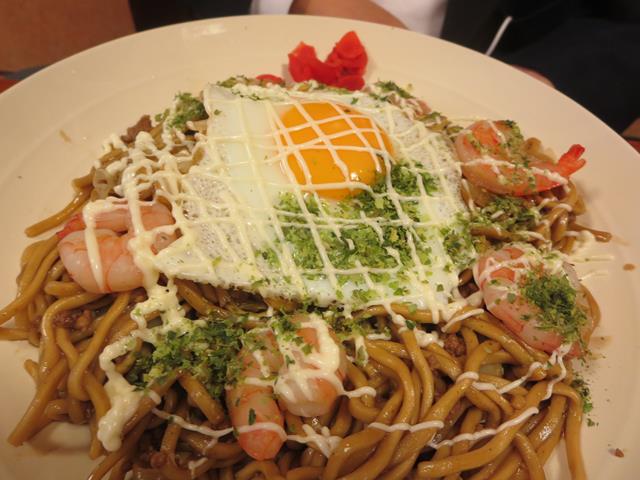 【10月の秋田旅行】③本場横手で横手やきそば@食い道楽駅前店_c0042960_2330858.jpg
