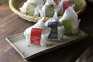 明日(18日)はオトメゴコロさんのおむすび販売日です_e0205196_15385613.jpg