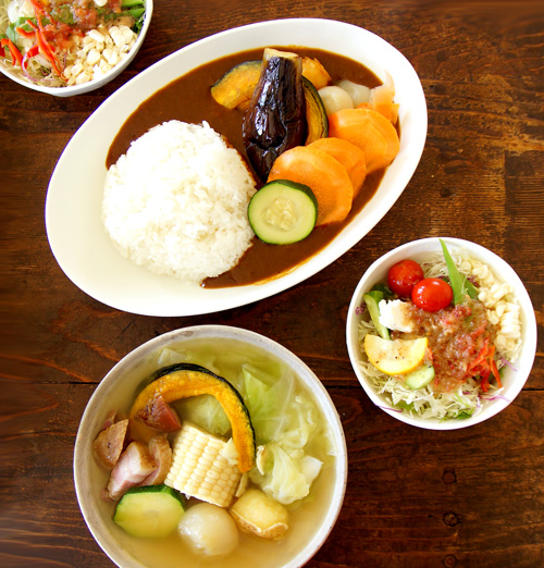 野菜ごりごりのカレーとポトフ＠富良野_c0158397_642261.jpg