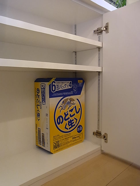 お酒を入れる家具が出来ました(笑)。_b0186200_21533734.jpg