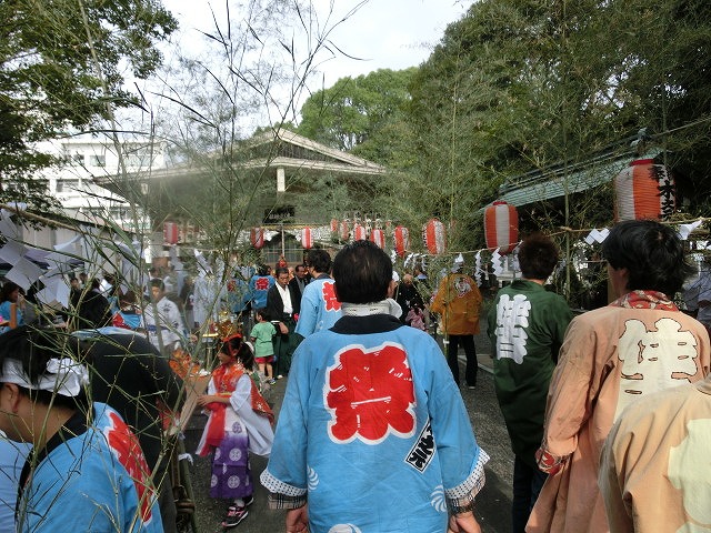 台風19号を念力で押し留めて? 「吉原宿場まつり」と「木之元神社のおひまち」_f0141310_5364268.jpg