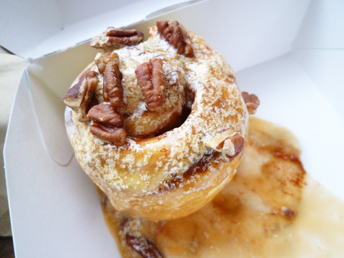 CINNABON （シナボン） シアトルズベストコーヒー六本木店_c0152767_21542557.jpg