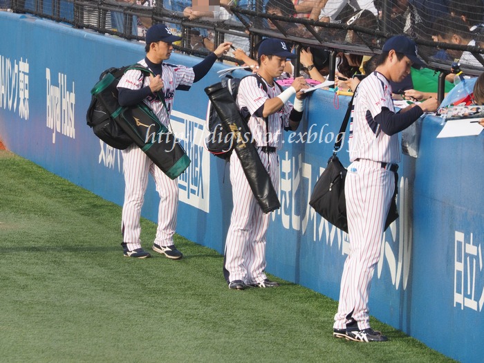 森岡良介選手の守備 : Out of focus ～Baseballﾌｫﾄﾌﾞﾛｸﾞ～ 2019年終了