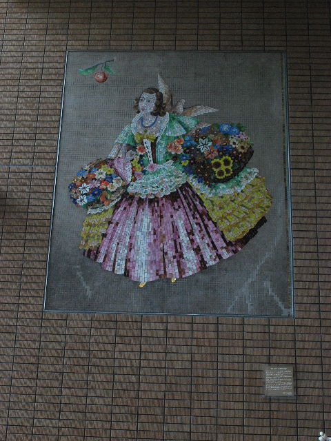 函館旧森屋百貨店模造品(函館レプリカ建築コレクション、その4)_f0142606_9461091.jpg