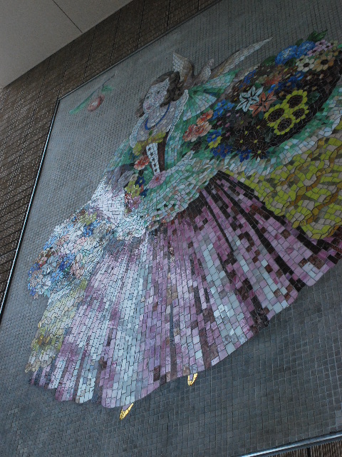 函館旧森屋百貨店模造品(函館レプリカ建築コレクション、その4)_f0142606_9492374.jpg
