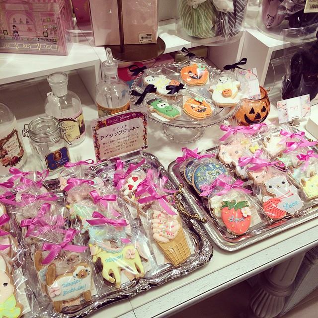 新宿伊勢丹本館2Fイセタンガールアイシングクッキー納品しました＆ ISETAN Halloween Fair_f0215907_233324.jpg