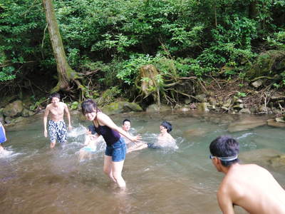 リューバ―ダムが・・・。山奥の川はこの時期干上がっています!_a0254656_18192466.jpg