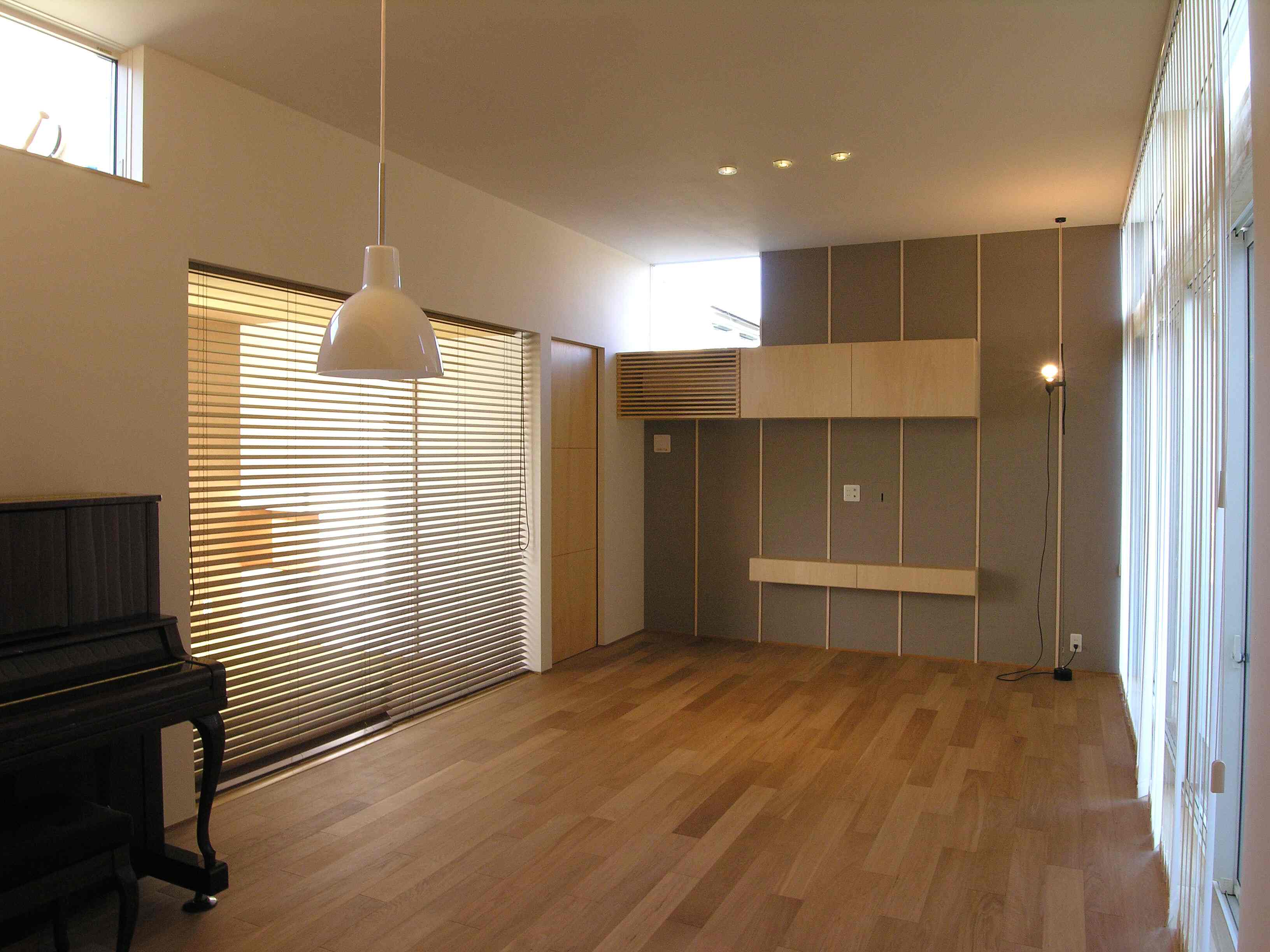 外構工事 傾斜地に建つコートハウス_b0349892_17531568.jpg