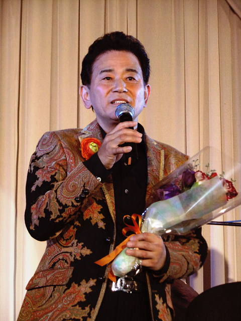 成田みつるさん新曲発表ディナーショーIn成田ビューホテル_e0119092_13523973.jpg