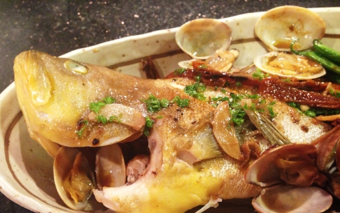 新鮮なハタでアクアパッツァ Coucou A Table クク アターブル 新鮮なハタでアクアパッツァ Coucou A Table クク アターブル