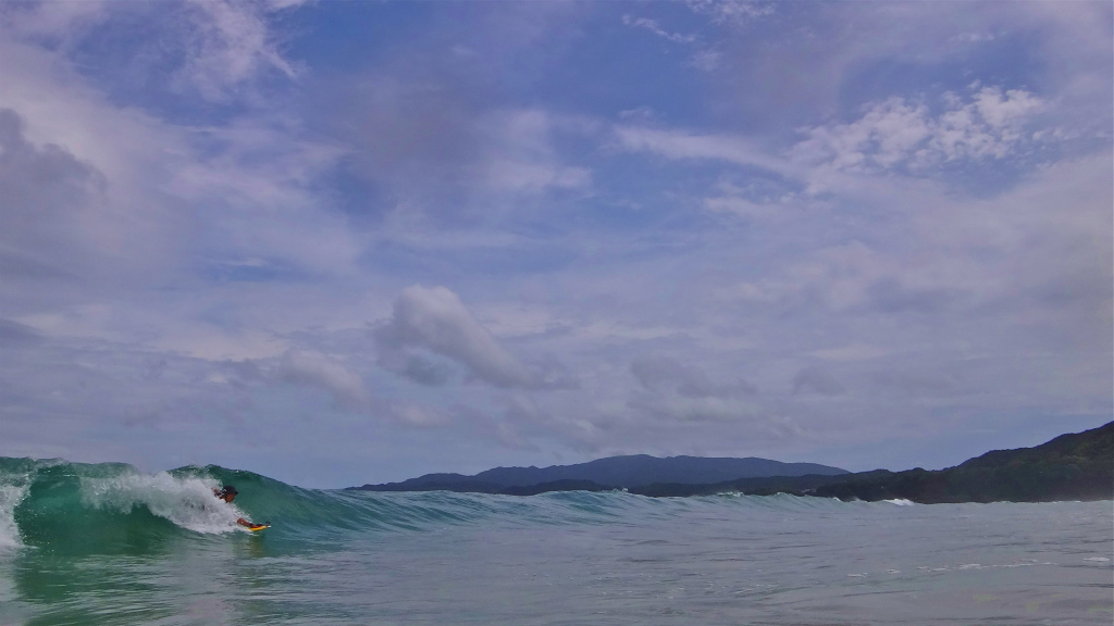 Sky High Ocean Works -Talkin\' about Body Surfin\'-_b0220886_1654383.jpg