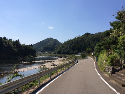 2014年さるおしょう岐阜ツーリング　下呂～明宝～小川峠～郡上八幡～長良川鉄道沿い～美濃～関～蘇原_e0247789_19442282.jpg