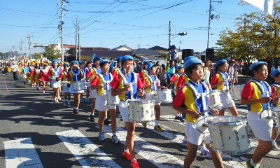 おやこうんどうかい、まちコン、泉ふるさと祭り_e0068696_1920395.jpg