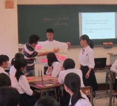 新潟中央高等学校においてワークショップ「Passing through a tunnel ~」を行いました。_c0167632_17353614.jpg