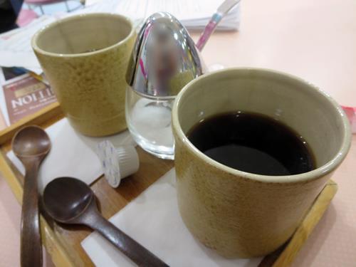 【10月の秋田旅行】⑤秋田ふるさと村の秋田県立近代美術館で「猫まみれ展」_b0009849_2236272.jpg