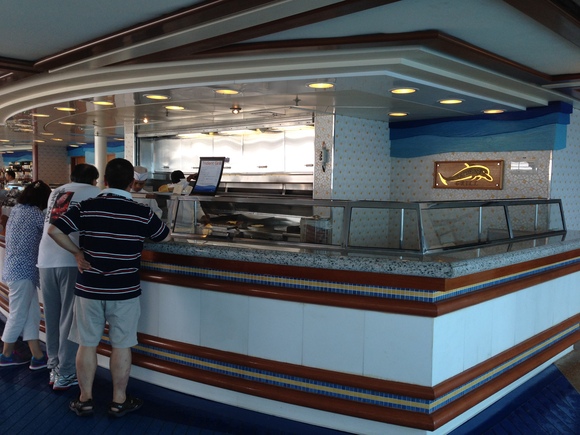 超！おススメ！プールサイドグルメ「PREGO」「TRIDENT GRILL」：ダイヤモンドプリンセス乗船記37_f0054556_2344716.jpg