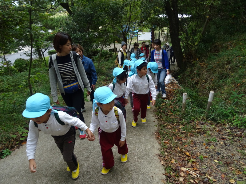 可愛い幼稚園児が初めてう「みべの森」へ遊びに来てくれました　　　　　by　　　  (TATE-misaki)_c0108460_17470752.jpg
