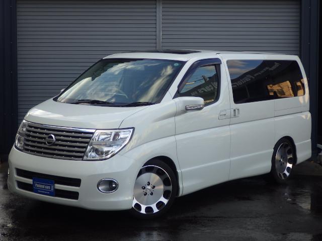 ★ＮＥＷ在庫車エルグランドＶＧ後期撮影完了！！★（伏古店）_c0161601_19383288.jpg