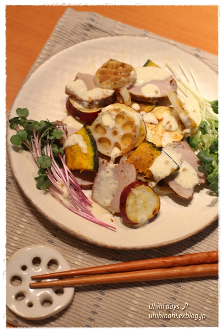 秋の根菜と豚ひれ肉だし〆のサラダ　と　秋刀魚丼_f0179404_2283074.jpg