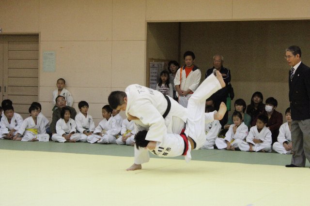 第二の藤井岳、下司裕人優勝！第５５回市民体育大会柔道大会_f0059321_81283.jpg