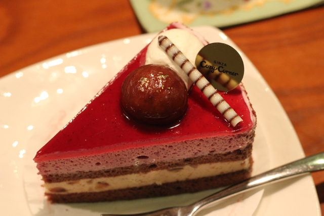 *コージーコーナー* 〜カシスとマロンのケーキ〜_f0348831_21482164.jpg